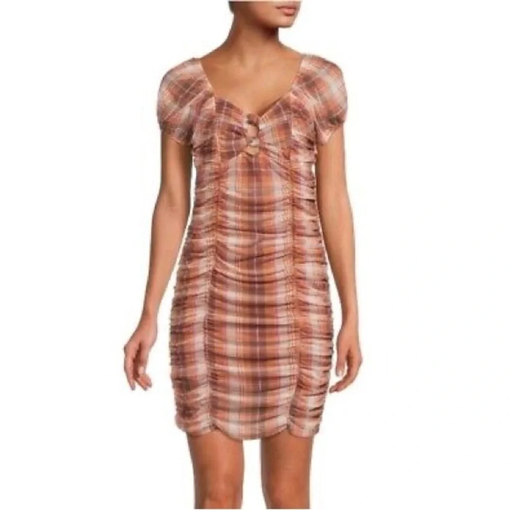 Madden NYC  Ruched Dress with Puff Sleeves Size Large